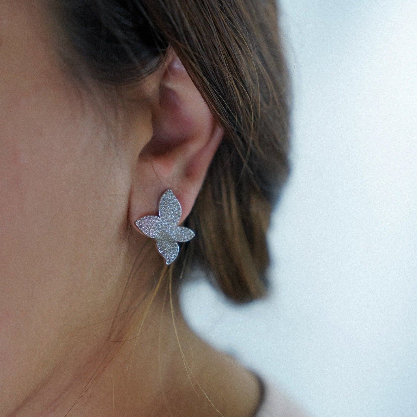 Four leaf studs earring